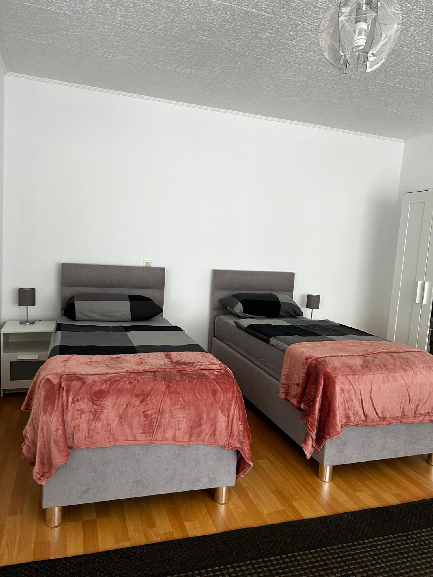 Gemuetliche Ferienwohnung-Appartement บาดเอินเฮาเซน ภายนอก รูปภาพ
